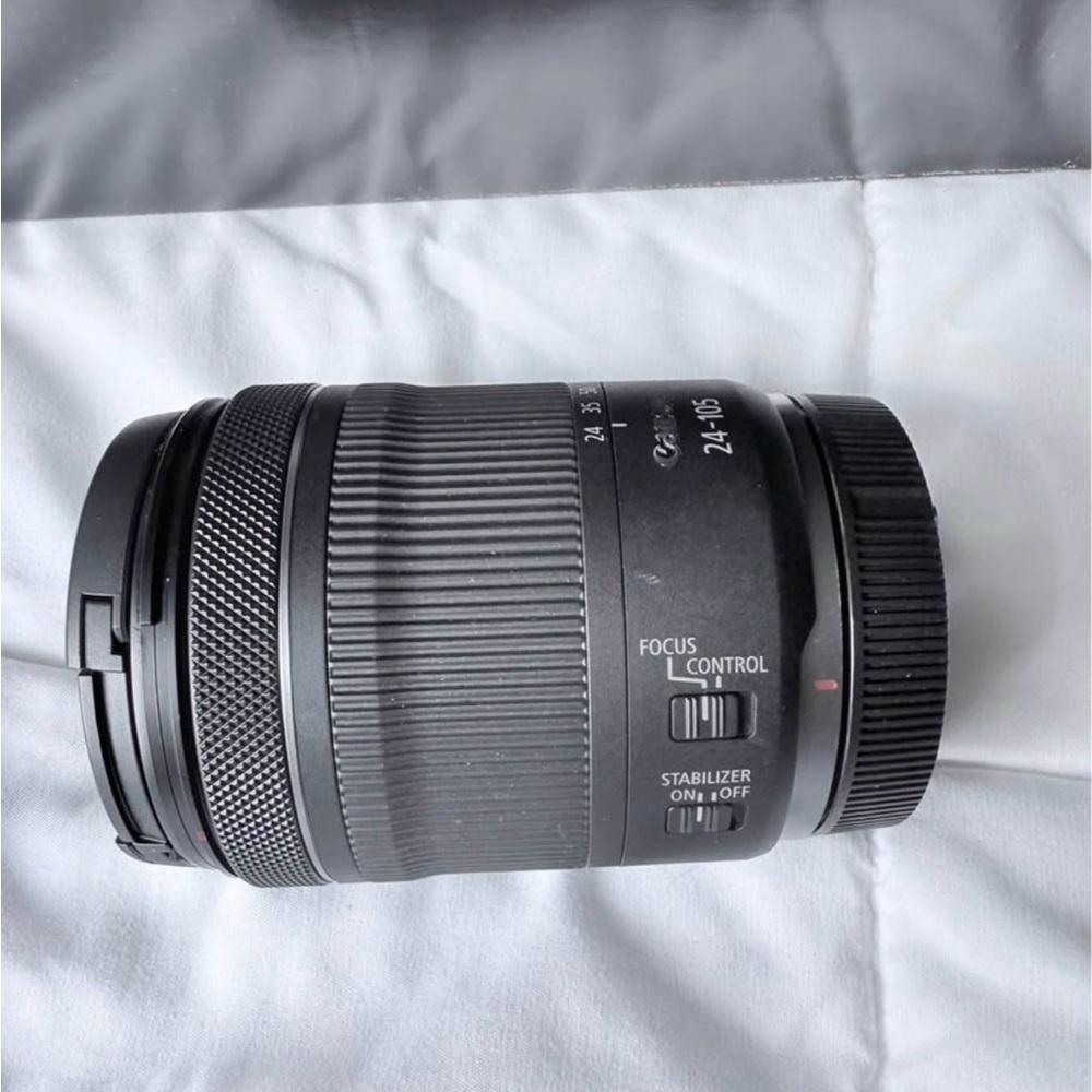 Canon EOS R Digital Camera with Lens - Black - Picture 10 of 10